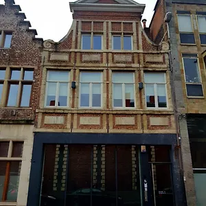 Violet 2*, Gent Belgien